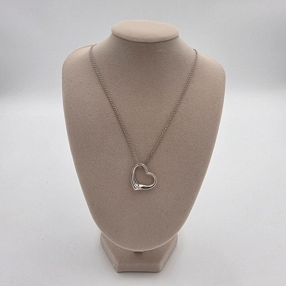Elsa Peretti Tiffany & Co Sterling Silver Open Heart Necklace
